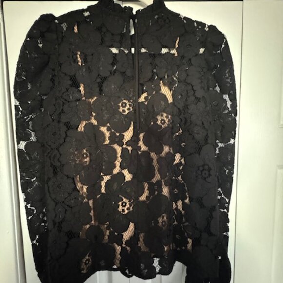 WAYF Erika Puff-Sleeve Lace Top, Size Medium - Like New Condition - Picture 4 of 10